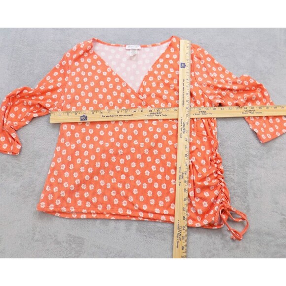 Be Divine Top 2X Faux Wrap Ribbed Flower Cottage Office Knit (BUNDLE PRICE $5) - Picture 2 of 4